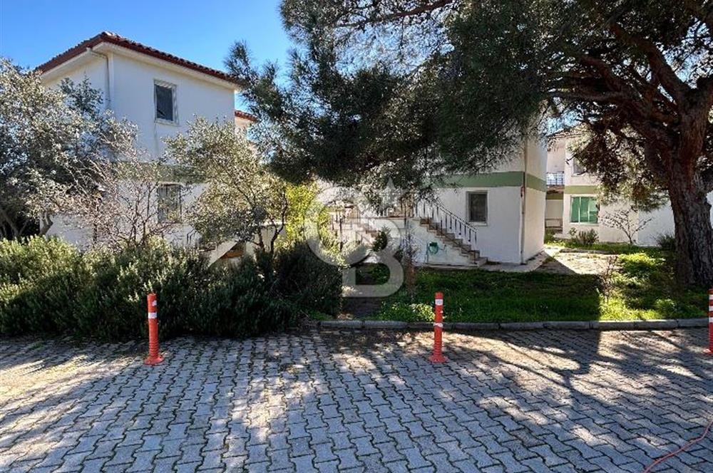 Denize Sıfır Raykent Sitesinde 1+1 Yazlık Daire - Üst Kat