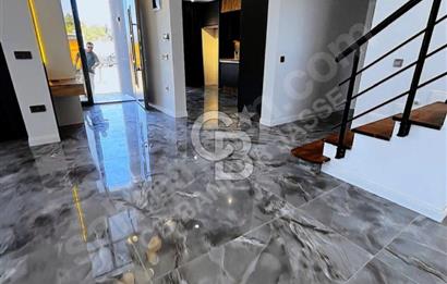 JASSE'DEN KAYNAKLAR MERKEZDE HAVUZLU DUBLEKS 4+1 SATILIK VİLLA