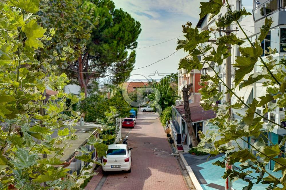 BAYRAMOĞLU PLAJYOLU SOK. DENİZE 20 MT 330 M2 ÖZEL YAPIM DAİRE