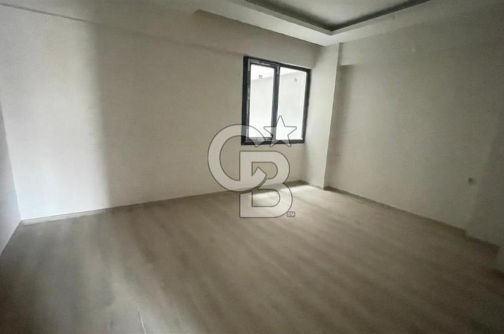 TREN YOLU ÜZERİNDE FEVZİPAŞA CADDESİNDE SATILIK 2+1 DAİRE