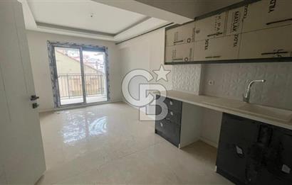 TREN YOLU ÜZERİNDE FEVZİPAŞA CADDESİNDE SATILIK 3+1 DAİRE