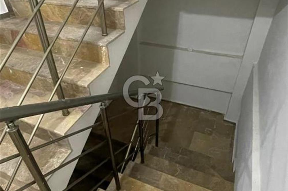 TREN YOLU ÜZERİNDE FEVZİPAŞA CADDESİNDE SATILIK 2+1 DAİRE