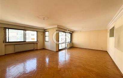 Mithatpaşa Cad Köprü'de Deniz Manzaralı Arakat 3+1 Satılık Daire