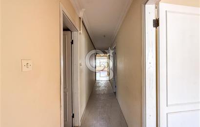 Mithatpaşa Cad Köprü'de Deniz Manzaralı Arakat 3+1 Satılık Daire