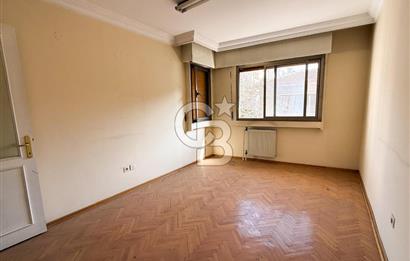 Mithatpaşa Cad Köprü'de Deniz Manzaralı Arakat 3+1 Satılık Daire