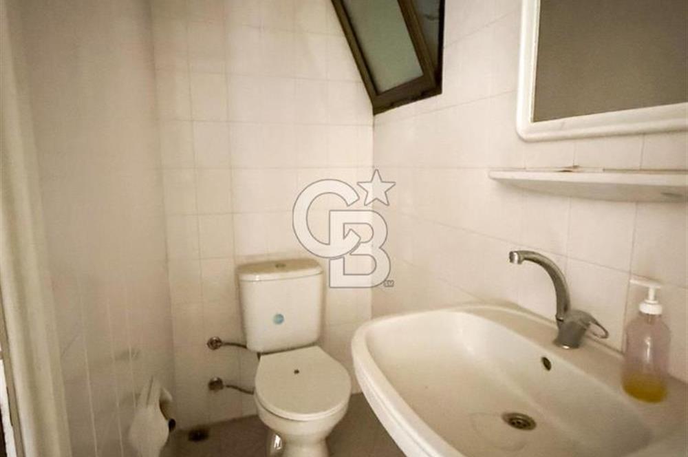 Mithatpaşa Cad Köprü'de Deniz Manzaralı Arakat 3+1 Satılık Daire