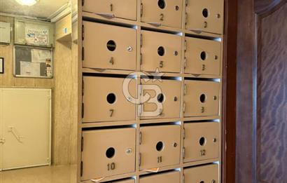 Mithatpaşa Cad Köprü'de Deniz Manzaralı Arakat 3+1 Satılık Daire