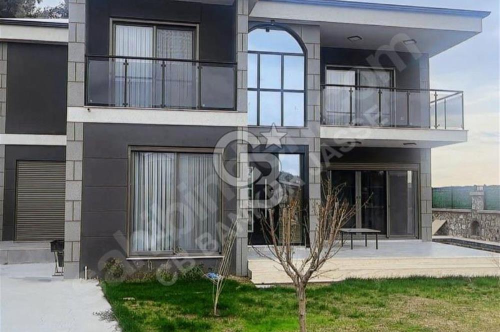 JASSE'DEN KAYNAKLAR MERKEZDE HAVUZLU DUBLEKS 4+1 SATILIK VİLLA