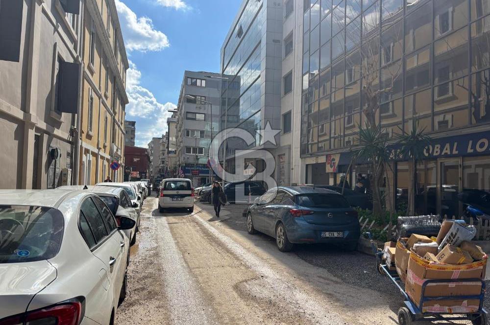 Alsancak'ta Merkezi Konumda Kiralık Ofis