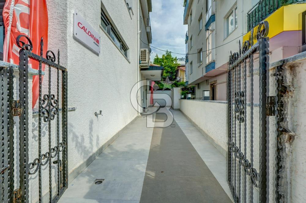 BAYRAMOĞLU PLAJYOLU SOK. DENİZE 20 MT 330 M2 ÖZEL YAPIM DAİRE