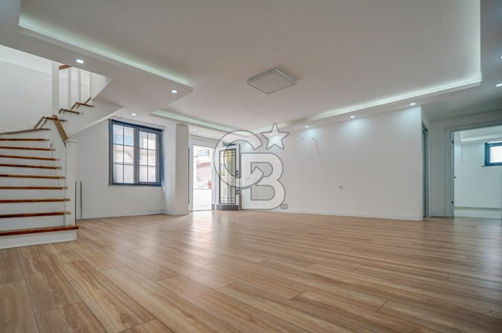 BAYRAMOĞLU PLAJYOLU SOK. DENİZE 20 MT 330 M2 ÖZEL YAPIM DAİRE