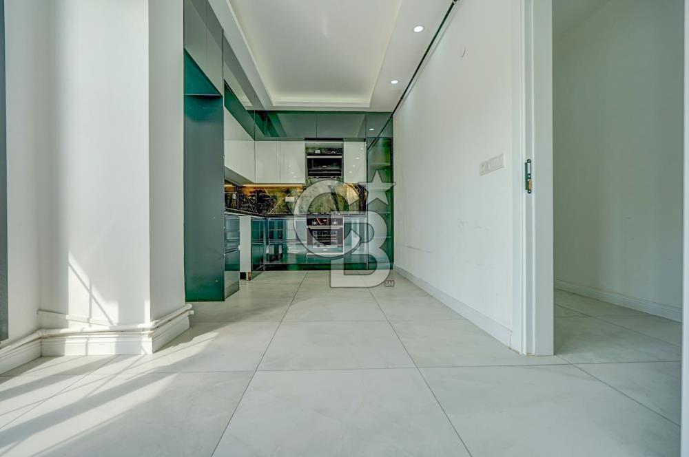 BAYRAMOĞLU PLAJYOLU SOK. DENİZE 20 MT 330 M2 ÖZEL YAPIM DAİRE