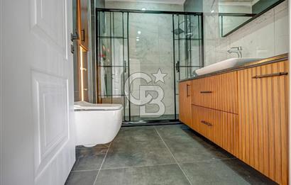 BAYRAMOĞLU PLAJYOLU SOK. DENİZE 20 MT 330 M2 ÖZEL YAPIM DAİRE