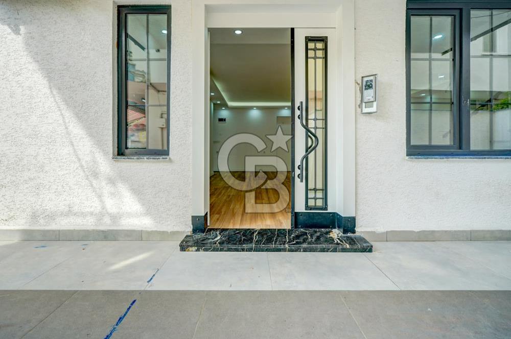 BAYRAMOĞLU PLAJYOLU SOK. DENİZE 20 MT 330 M2 ÖZEL YAPIM DAİRE