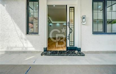 BAYRAMOĞLU PLAJYOLU SOK. DENİZE 20 MT 330 M2 ÖZEL YAPIM DAİRE