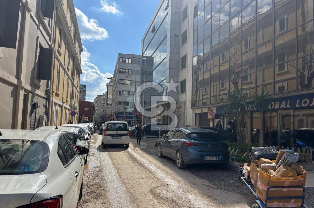 Alsancak'ta Merkezi Konumda Kiralık Ofis