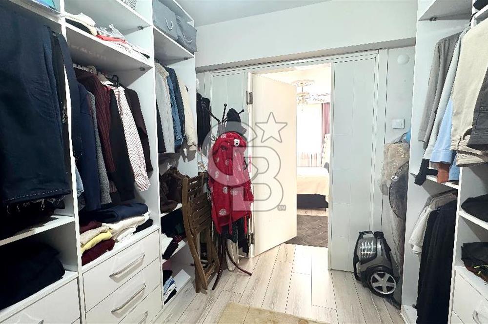 BORNOVA MERKEZDE GİYİNME ODALI 2+1 SATILIK DAİRE
