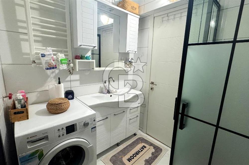 BORNOVA MERKEZDE GİYİNME ODALI 2+1 SATILIK DAİRE