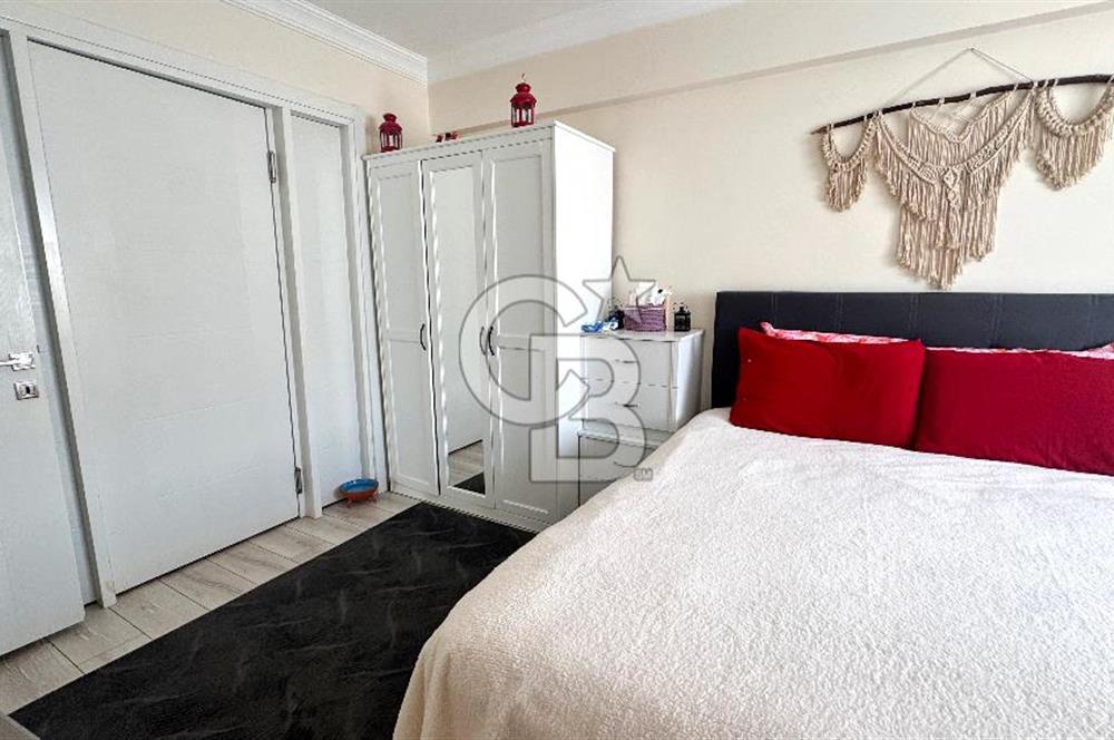 BORNOVA MERKEZDE GİYİNME ODALI 2+1 SATILIK DAİRE