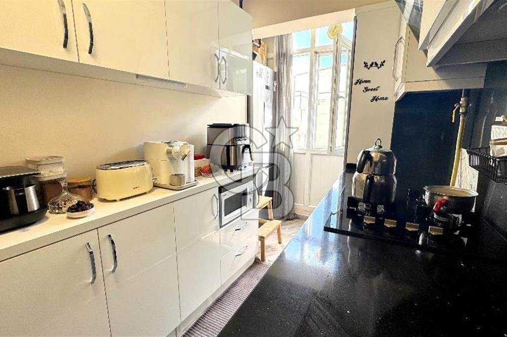 BORNOVA MERKEZDE GİYİNME ODALI 2+1 SATILIK DAİRE