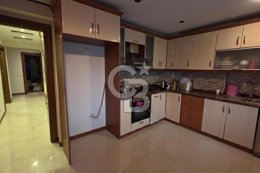 KARŞIYAKA YALl BULVARI 'NDA DENİZ MANZARALI 2+1 SATILIK DAİRE 