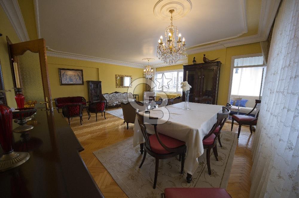 ERENKÖY KAZIM KARABEKİR PAŞA'da 3+1 BALKONLU EŞYALI  KİRALIK DAİRE