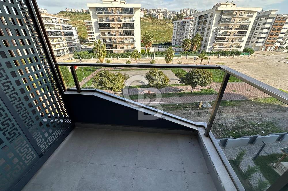 Çiğli Balatçıkta Katip Çelebi Üni Yakını Azel Deluxe Satılık 2+1