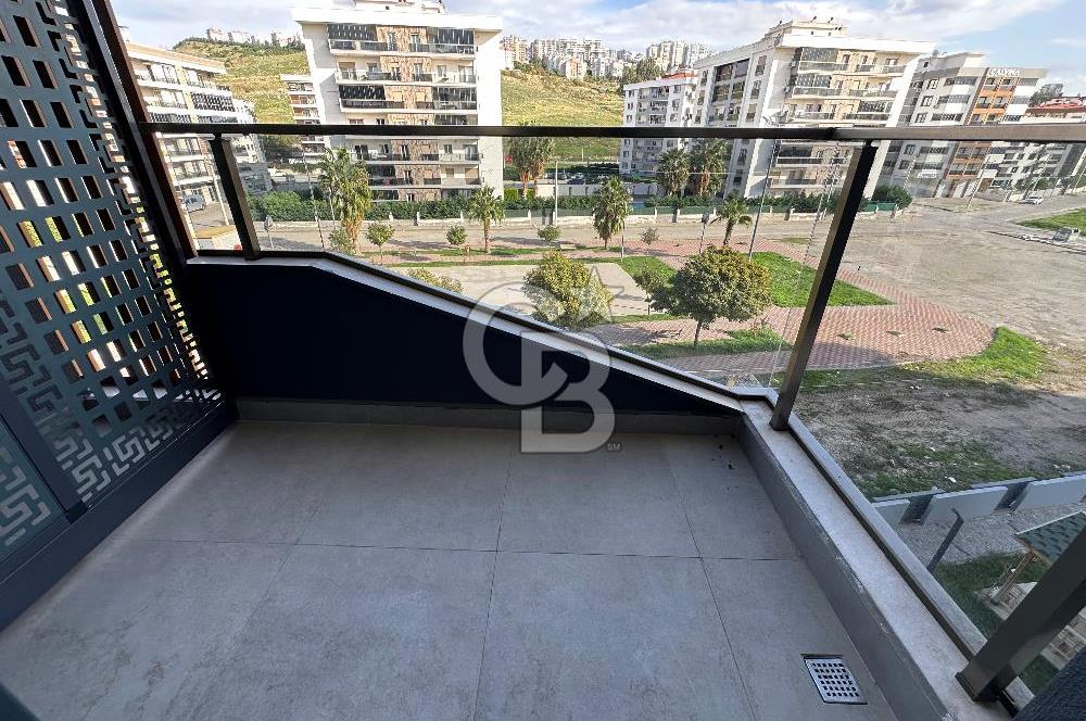 Çiğli Balatçıkta Katip Çelebi Üni Yakını Azel Deluxe Satılık 2+1