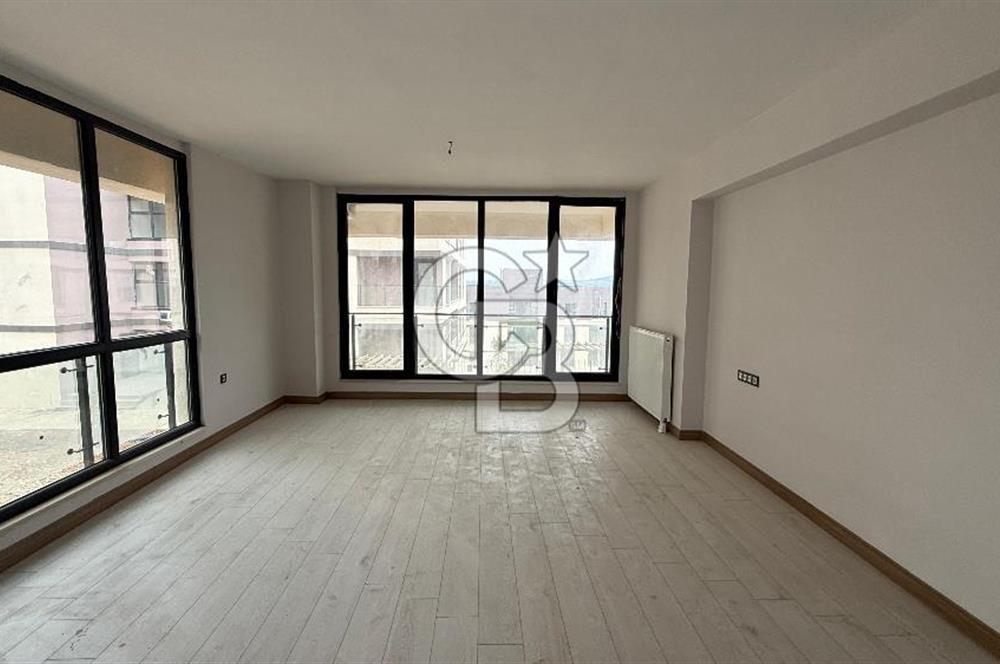 ADANANIN EN PRESTİJLİ PROJESİNDE GÖL MANZARALI YATAY MİMARİ 3+1