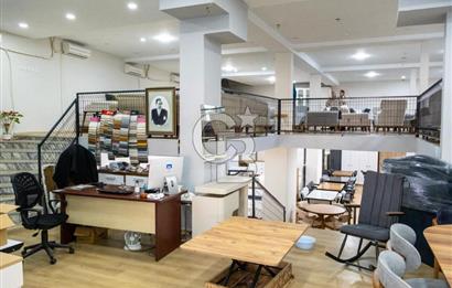 MANİSA AKHİSARDA CADDE ÜZERİNDE SATILIK BİNA