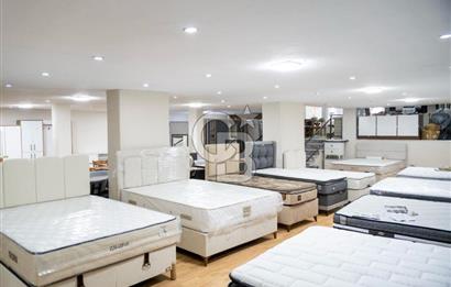 MANİSA AKHİSARDA CADDE ÜZERİNDE SATILIK BİNA