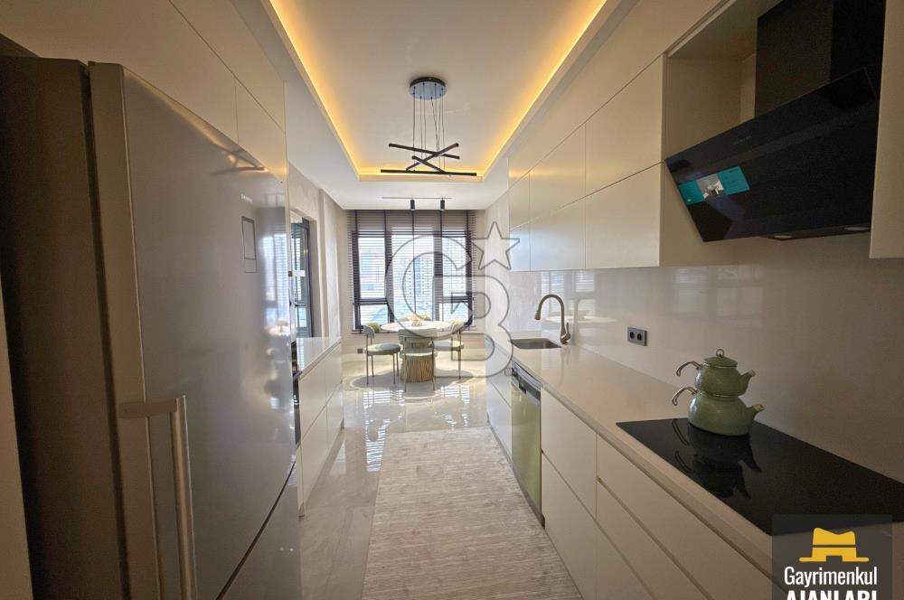 BATIŞEHİRDE HAVUZLU SİTEDE LÜKS ARA KAT SIFIR 4+1 SATILIK DAİRE