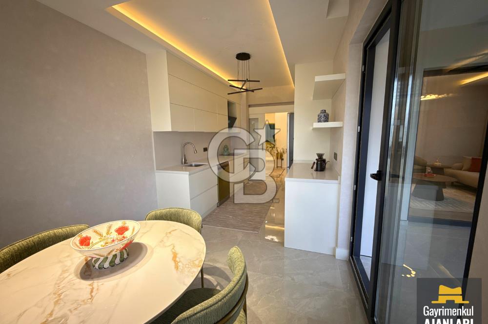 BATIŞEHİRDE HAVUZLU SİTEDE LÜKS ARA KAT SIFIR 4+1 SATILIK DAİRE