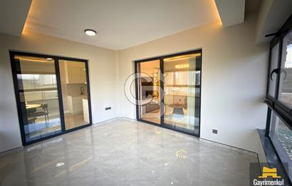 BATIŞEHİRDE HAVUZLU SİTEDE LÜKS ARA KAT SIFIR 4+1 SATILIK DAİRE