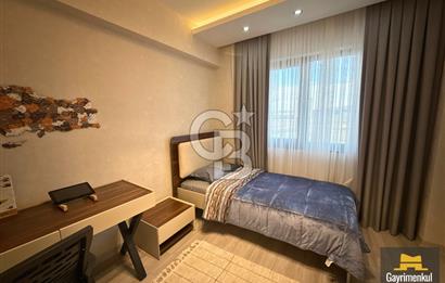 BATIŞEHİRDE HAVUZLU SİTEDE LÜKS ARA KAT SIFIR 4+1 SATILIK DAİRE