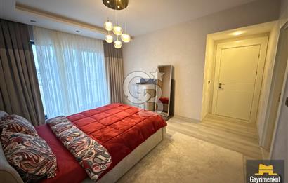 BATIŞEHİRDE HAVUZLU SİTEDE LÜKS ARA KAT SIFIR 4+1 SATILIK DAİRE