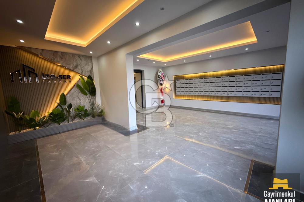 BATIŞEHİRDE HAVUZLU SİTEDE LÜKS ARA KAT SIFIR 4+1 SATILIK DAİRE