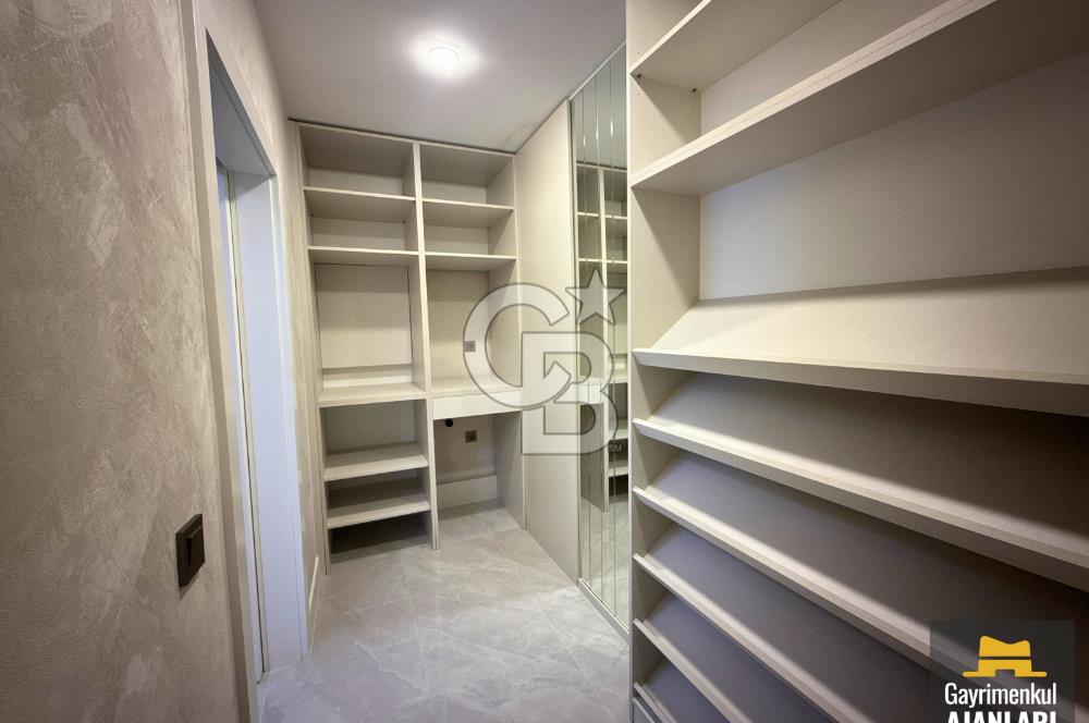 BATIŞEHİRDE HAVUZLU SİTEDE LÜKS ARA KAT SIFIR 4+1 SATILIK DAİRE