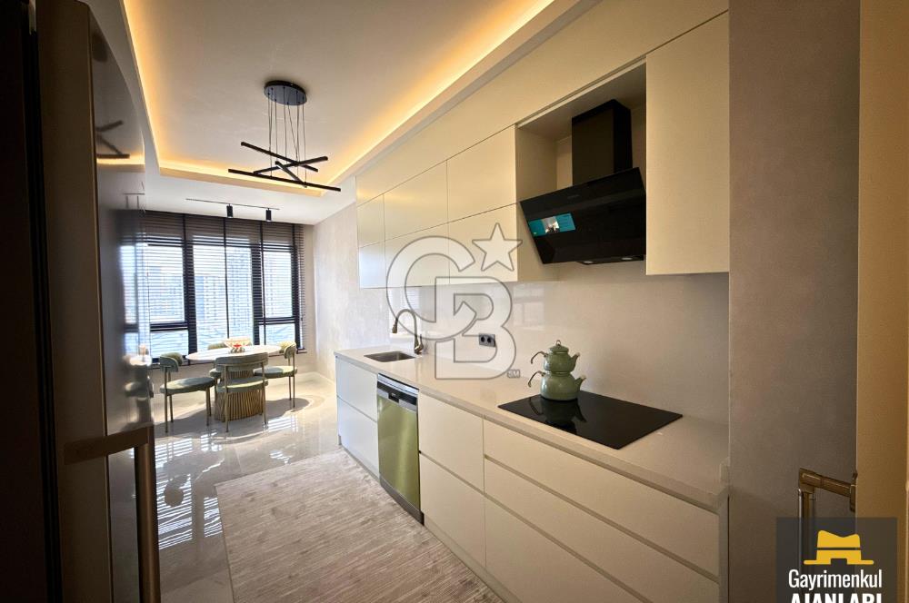 BATIŞEHİRDE HAVUZLU SİTEDE LÜKS ARA KAT SIFIR 4+1 SATILIK DAİRE