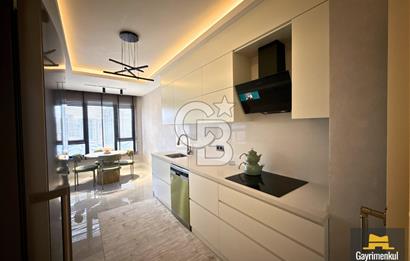 BATIŞEHİRDE HAVUZLU SİTEDE LÜKS ARA KAT SIFIR 4+1 SATILIK DAİRE