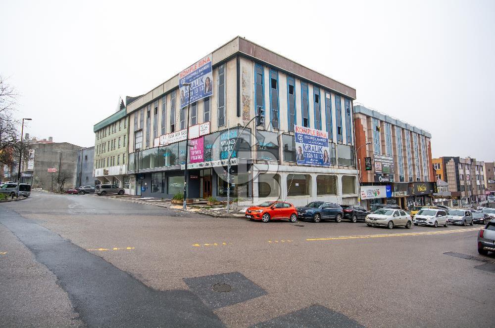 Ümraniye Modoko Yanı 1.100 m² Kiralık Cadde Mağazası