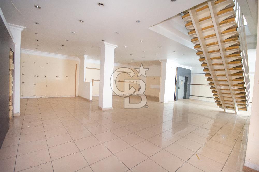 Ümraniye Modoko Yanı 1.100 m² Kiralık Cadde Mağazası