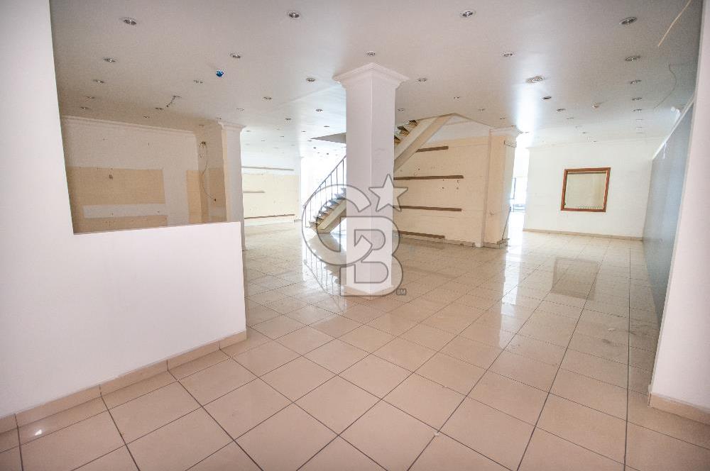 Ümraniye Modoko Yanı 1.100 m² Kiralık Cadde Mağazası