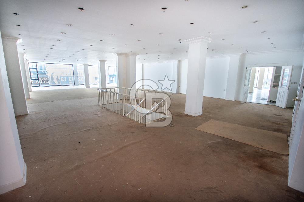 Ümraniye Modoko Yanı 1.100 m² Kiralık Cadde Mağazası