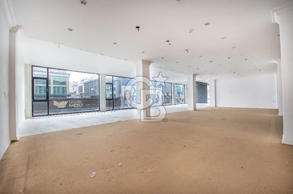 Ümraniye Modoko Yanı 1.100 m² Kiralık Cadde Mağazası