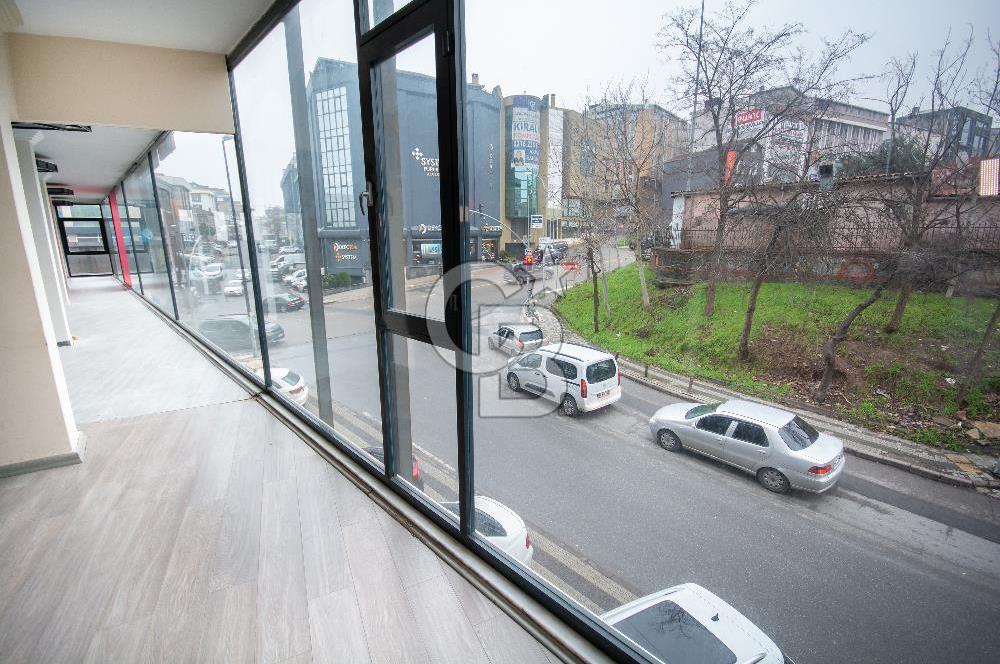 Ümraniye Modoko Yanı 1.100 m² Kiralık Cadde Mağazası