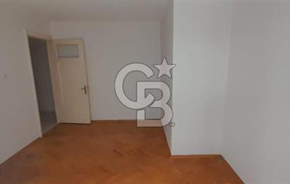 Karsiyaka çarşi icinde 2+1 arakat 105 M2 teraslı daire