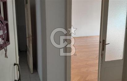 Karsiyaka çarşi icinde 2+1 arakat 105 M2 teraslı daire