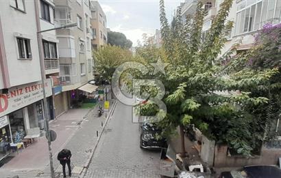 Karsiyaka çarşi icinde 2+1 arakat 105 M2 teraslı daire