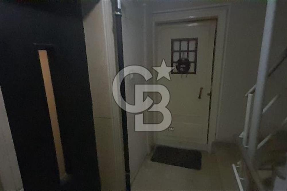 Karsiyaka çarşi icinde 2+1 arakat 105 M2 teraslı daire